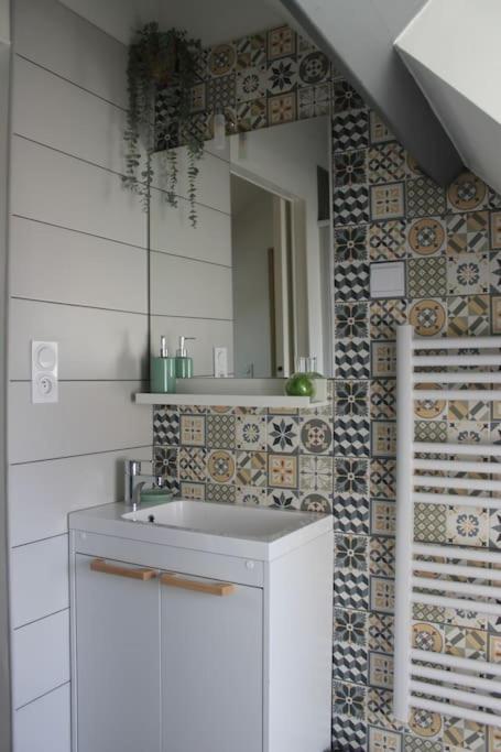 Maison Renovee Atoue Loc Villa Fresnay-sur-Sarthe Exteriör bild