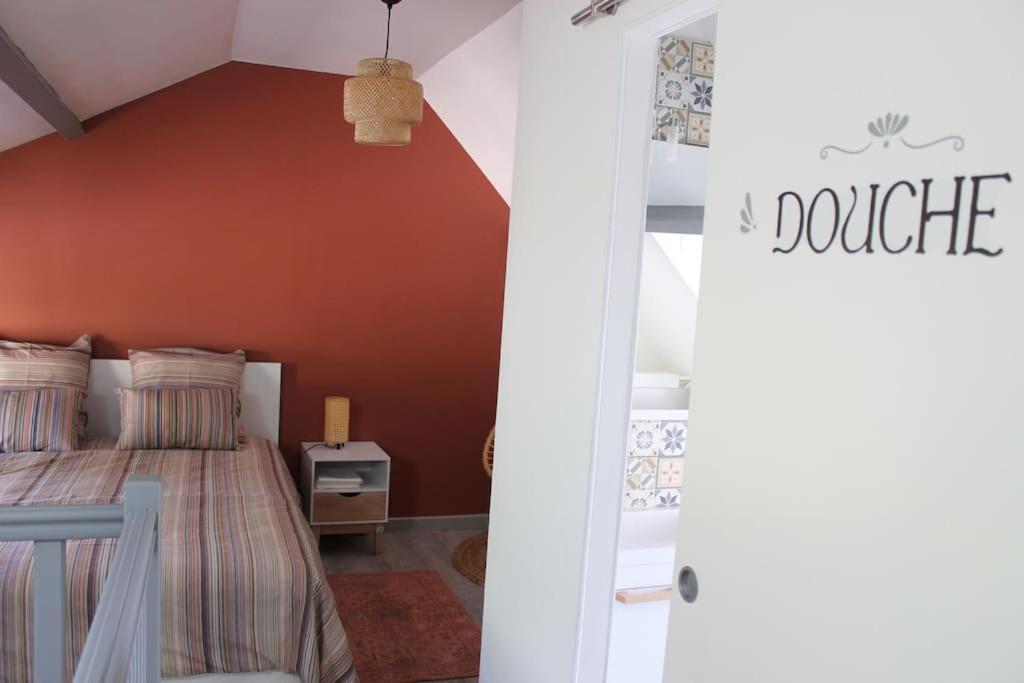 Maison Renovee Atoue Loc Villa Fresnay-sur-Sarthe Exteriör bild